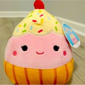 This squish-mallow is a bright ice cream.this squish mallow  is 11-13 inches
